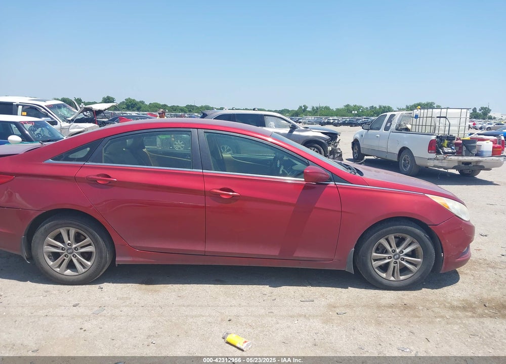 2013 HYUNDAI SONATA VIN: 5NPEB4AC8DH565394