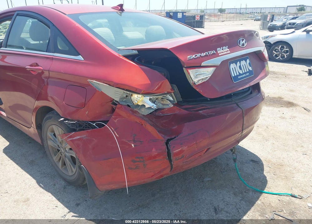 2013 HYUNDAI SONATA VIN: 5NPEB4AC8DH565394