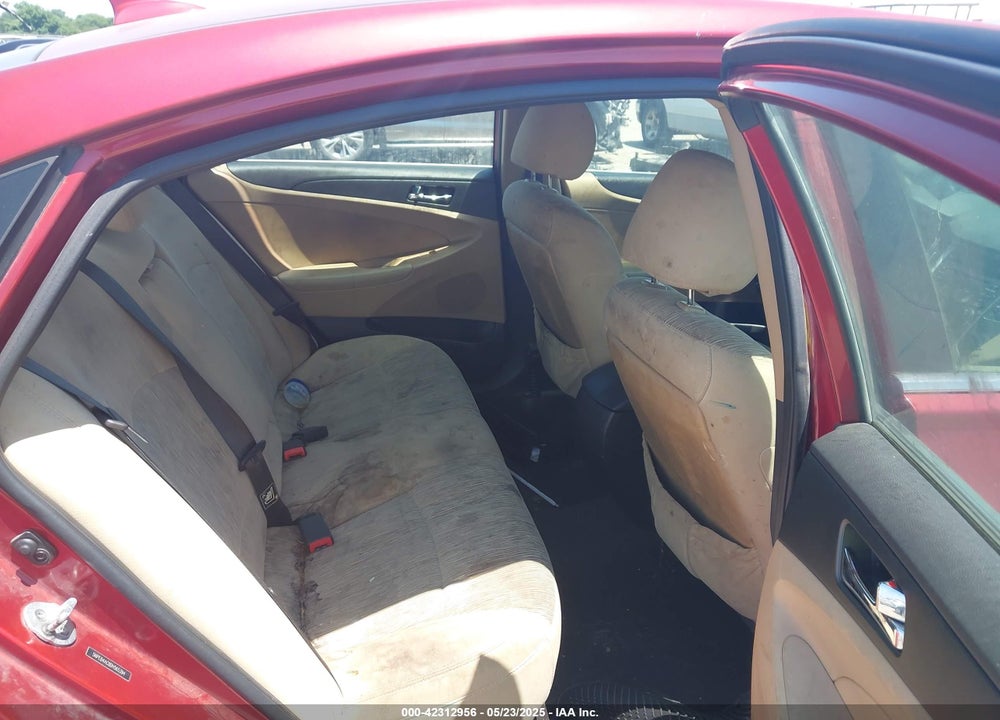 2013 HYUNDAI SONATA VIN: 5NPEB4AC8DH565394