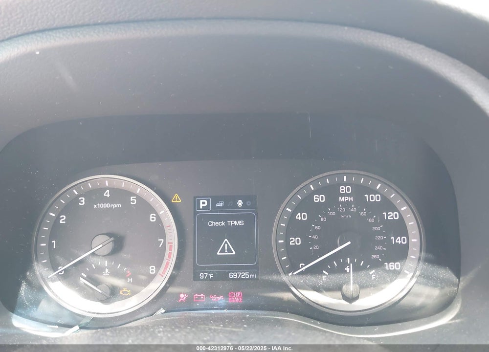 2017 HYUNDAI TUCSON VIN: KM8J33A27HU420688