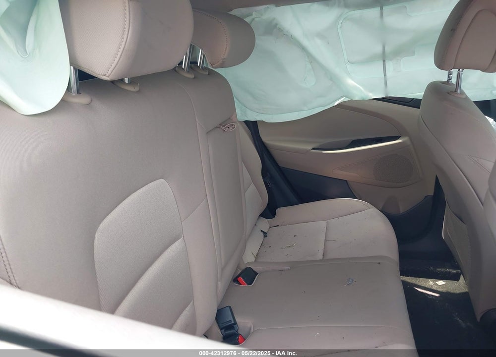 2017 HYUNDAI TUCSON VIN: KM8J33A27HU420688