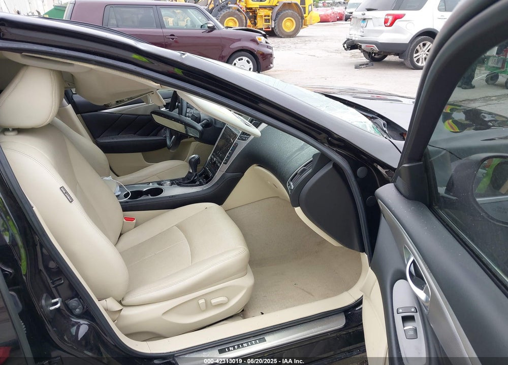 2015 INFINITI Q50 VIN: JN1BV7AR8FM396828