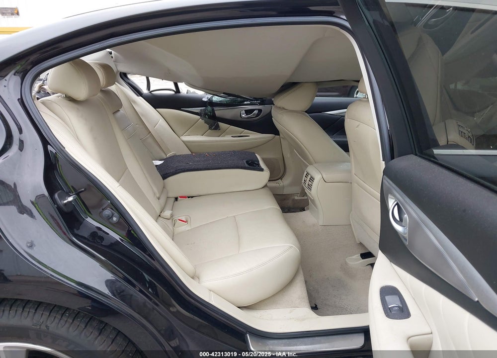 2015 INFINITI Q50 VIN: JN1BV7AR8FM396828