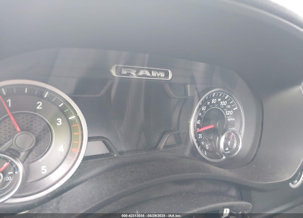 2019 RAM 2500 VIN: 3C6UR5DL9KG534502