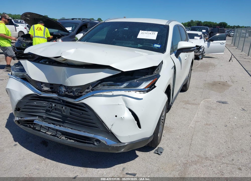 2021 TOYOTA VENZA VIN: JTEAAAAH6MJ037769