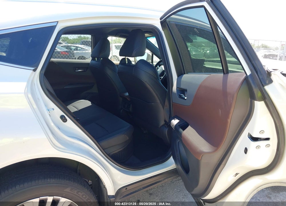 2021 TOYOTA VENZA VIN: JTEAAAAH6MJ037769