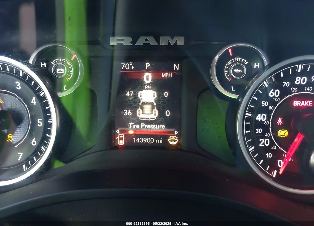 2019 RAM 1500 VIN: 1C6RREFT0KN616290