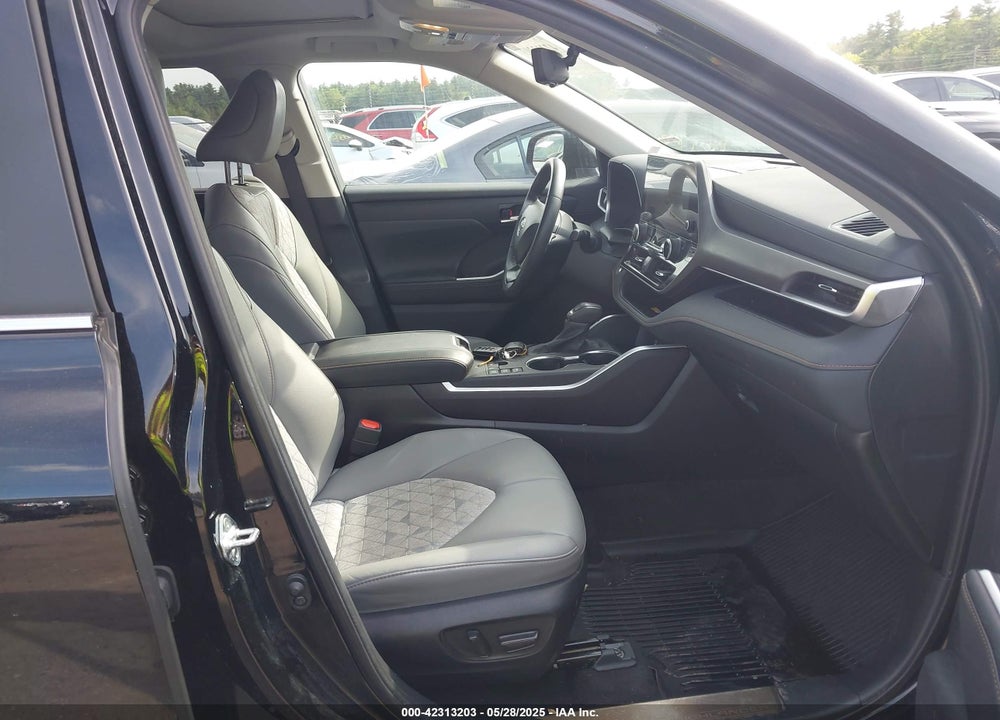 2023 TOYOTA HIGHLANDER VIN: 5TDABRCH9PS135442