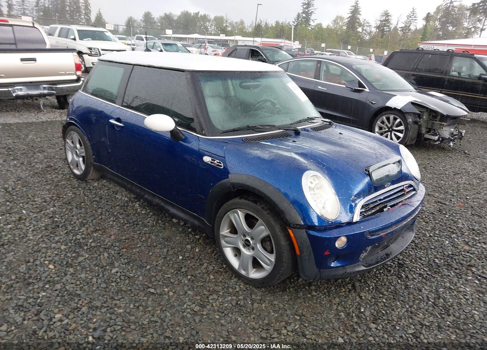 2003 MINI COOPER S VIN: WMWRE33433TD60388