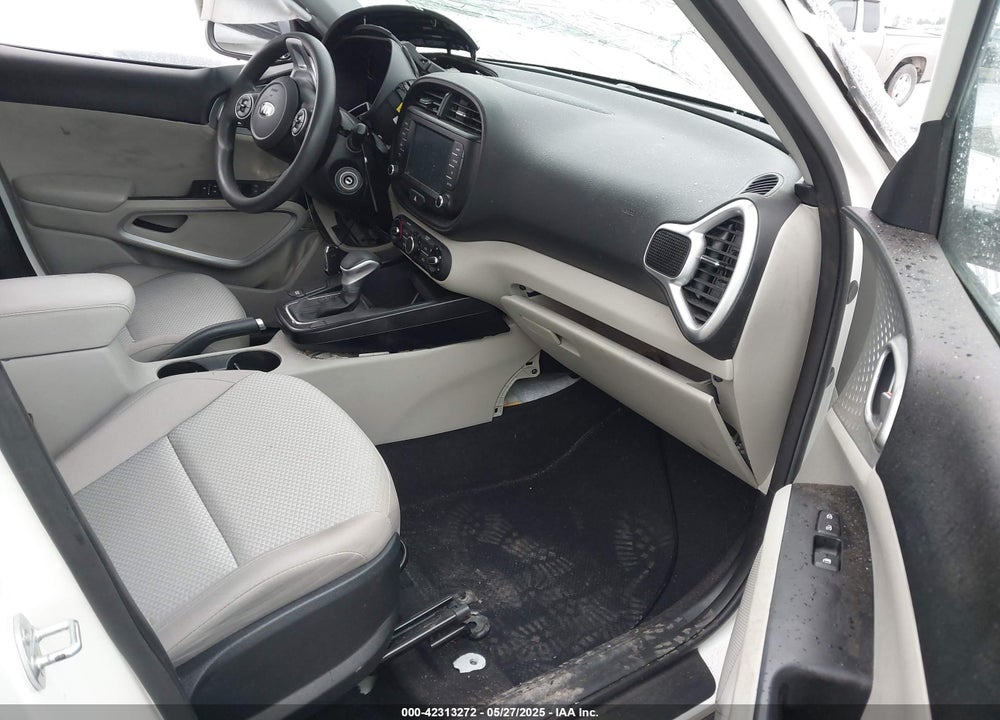 2021 KIA SOUL LX VIN: KNDJ23AU2M7143241