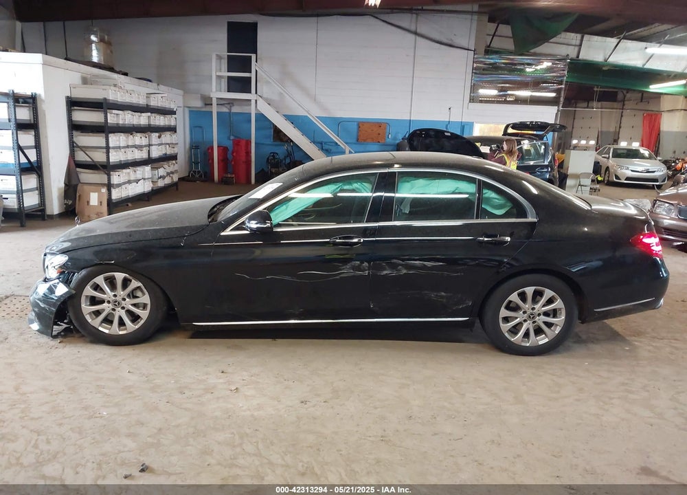 2019 MERCEDES-BENZ E VIN: WDDZF4KB2KA577059