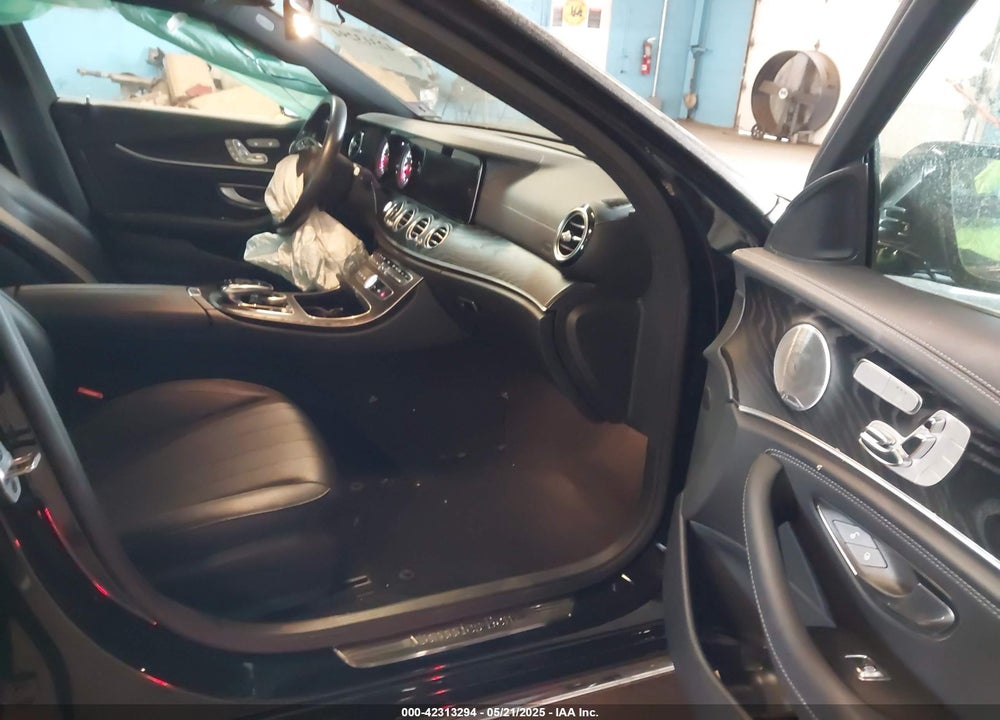 2019 MERCEDES-BENZ E VIN: WDDZF4KB2KA577059