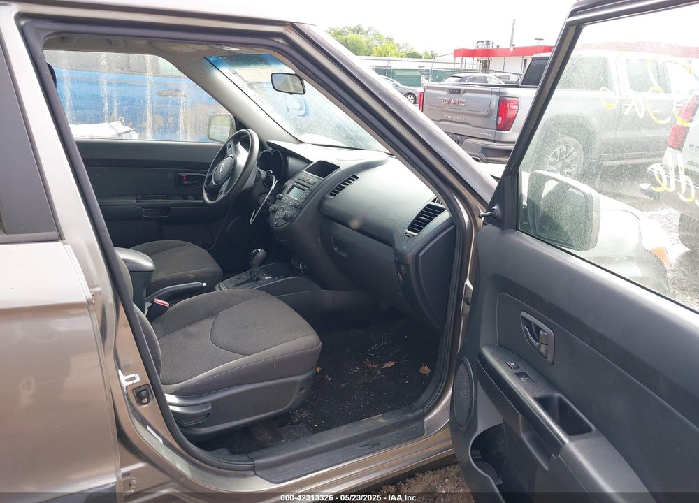 2013 KIA SOUL VIN: KNDJT2A56D7613867