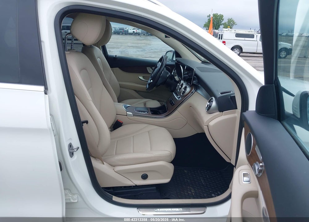 2022 MERCEDES-BENZ GLC 300 VIN: W1N0G8EB9NG116907