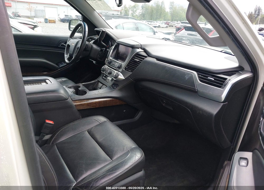 2015 CHEVROLET SUBURBAN 1500 LT VIN: 1GNSKJKCXFR724385
