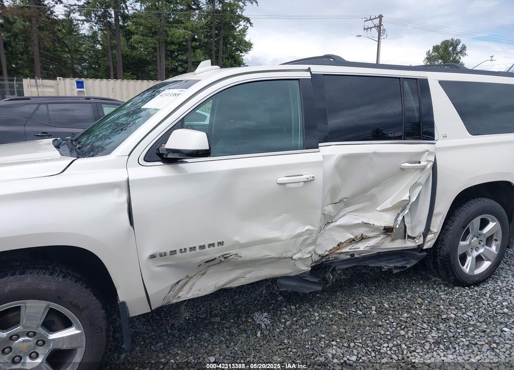 2015 CHEVROLET SUBURBAN 1500 LT VIN: 1GNSKJKCXFR724385