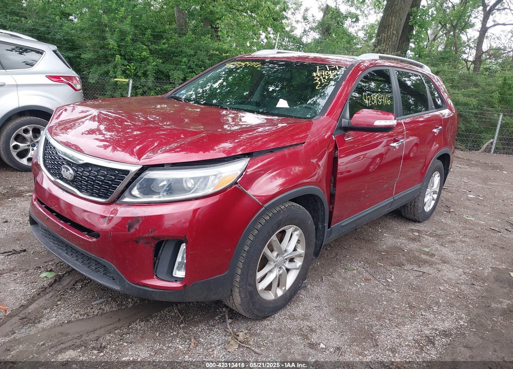 2014 KIA SORENTO LX VIN: 5XYKT3A69EG538184