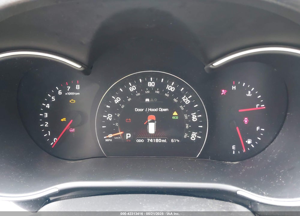 2014 KIA SORENTO LX VIN: 5XYKT3A69EG538184