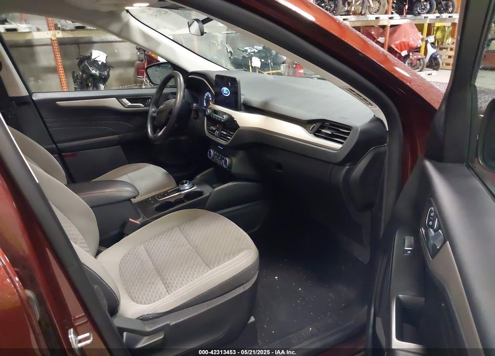 2021 FORD ESCAPE VIN: 1FMCU9G69MUA91893