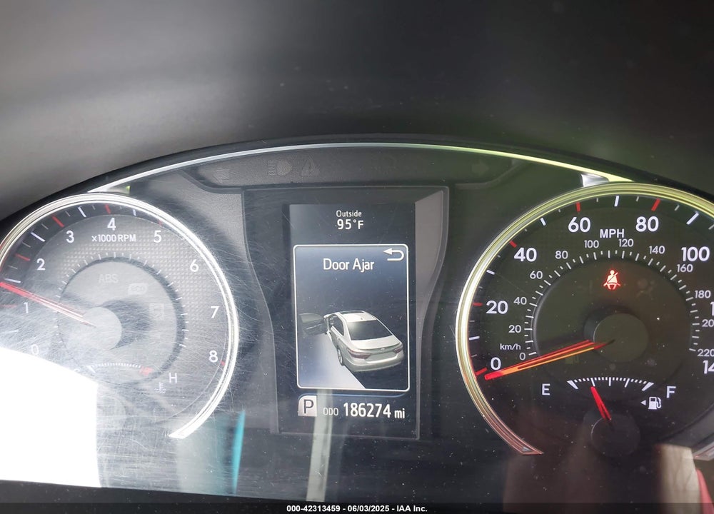 2017 TOYOTA CAMRY SE VIN: 4T1BF1FK2HU759805