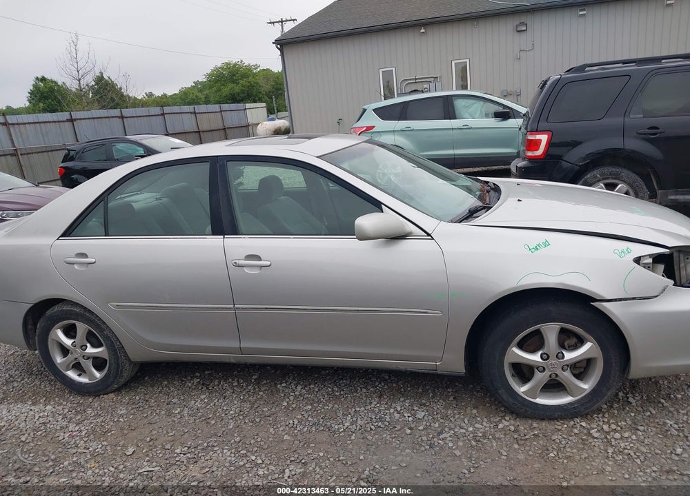 2004 TOYOTA CAMRY XLE VIN: 4T1BE30K14U932800