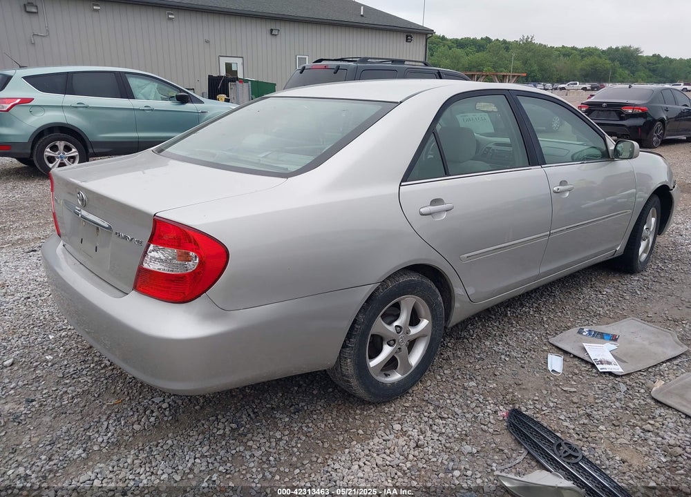 2004 TOYOTA CAMRY XLE VIN: 4T1BE30K14U932800