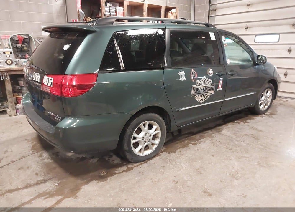 2004 TOYOTA SIENNA VIN: 5TDZA22C54S047082