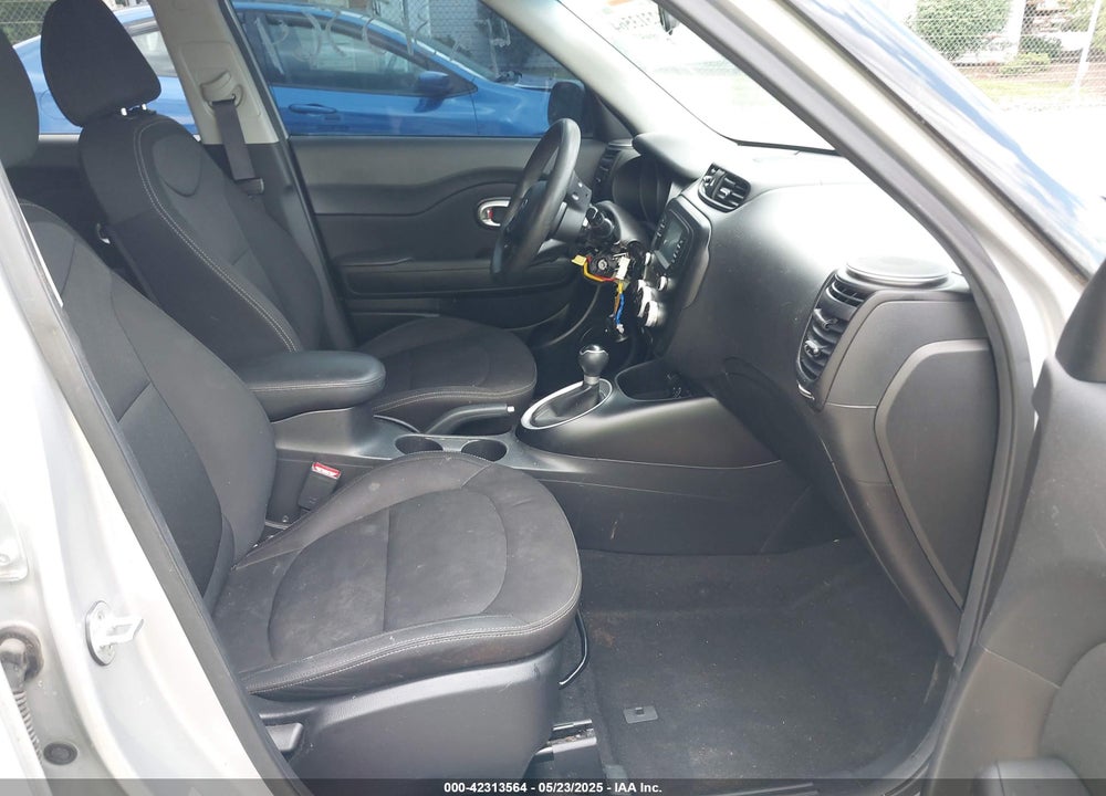 2019 KIA SOUL VIN: KNDJN2A24K7665575