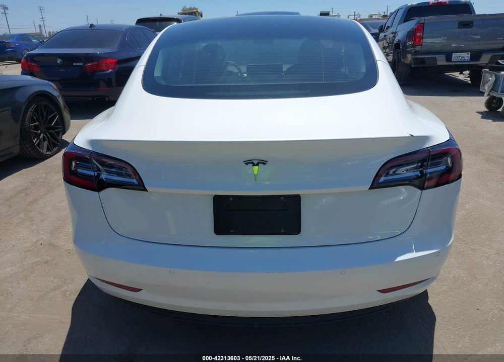 2022 TESLA MODEL 3 REAR-WHEEL DRIVE VIN: 5YJ3E1EA6NF376605