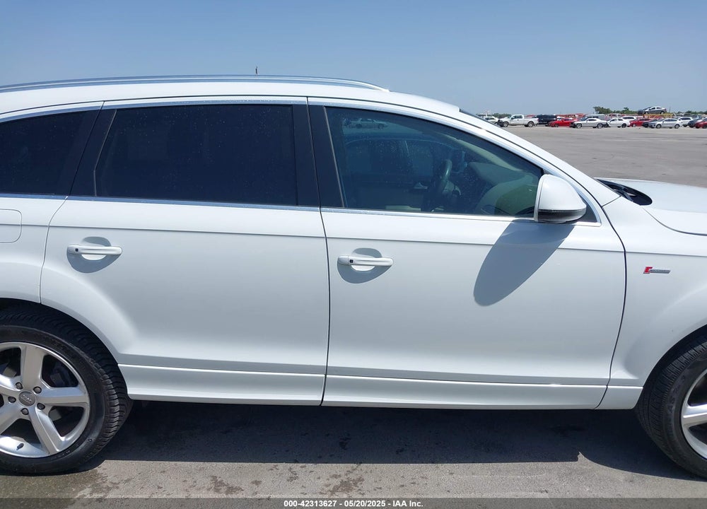 2015 AUDI Q7 VIN: WA1DGAFE5FD028605