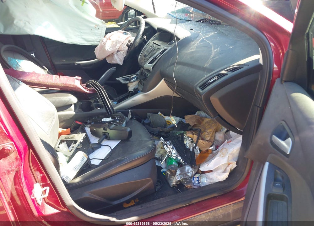 2014 FORD FOCUS VIN: 1FADP3K22EL181420