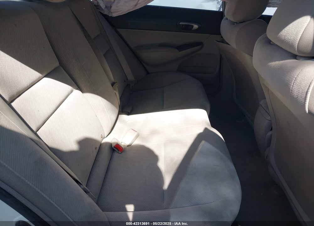 2010 HONDA CIVIC LX VIN: 19XFA1F52AE013910