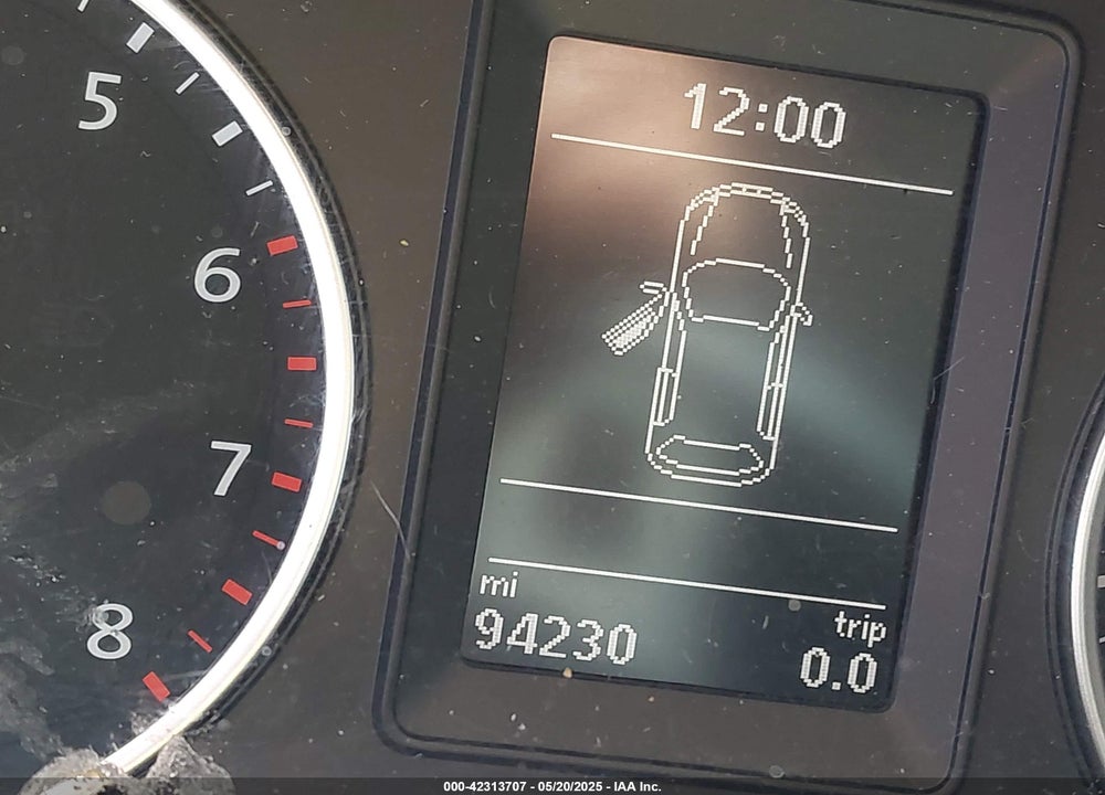 2016 VOLKSWAGEN TIGUAN VIN: WVGAV7AX1GW537635