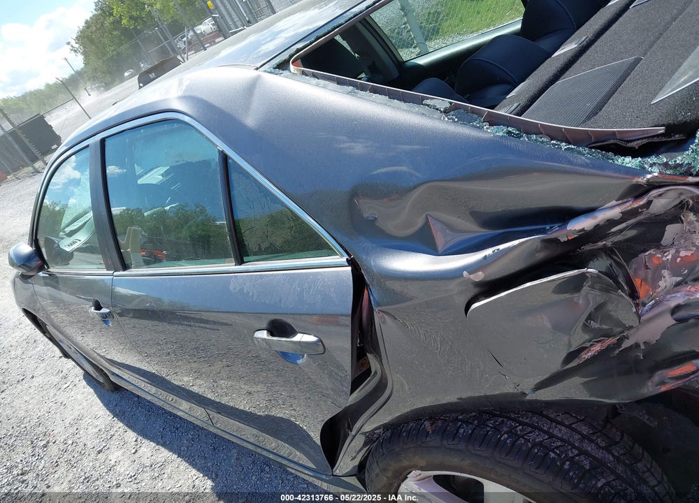 2014 TOYOTA CAMRY SE VIN: 4T1BF1FK7EU301253