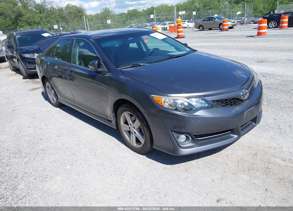 2014 TOYOTA CAMRY SE VIN: 4T1BF1FK7EU301253