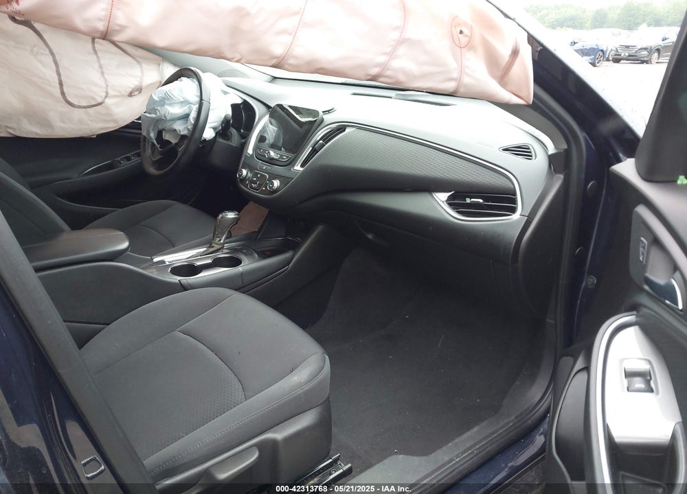 2016 CHEVROLET MALIBU VIN: 1G1ZE5ST5GF262674
