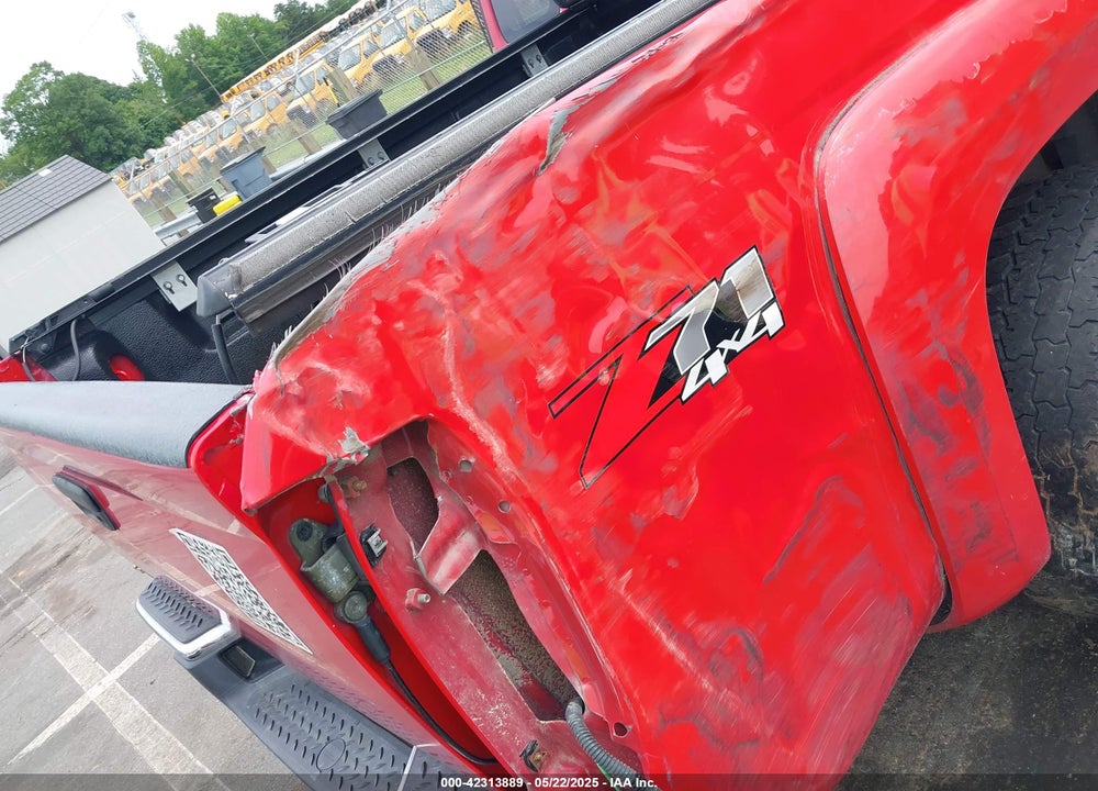 2005 CHEVROLET COLORADO LS VIN: 1GCDT196858158925