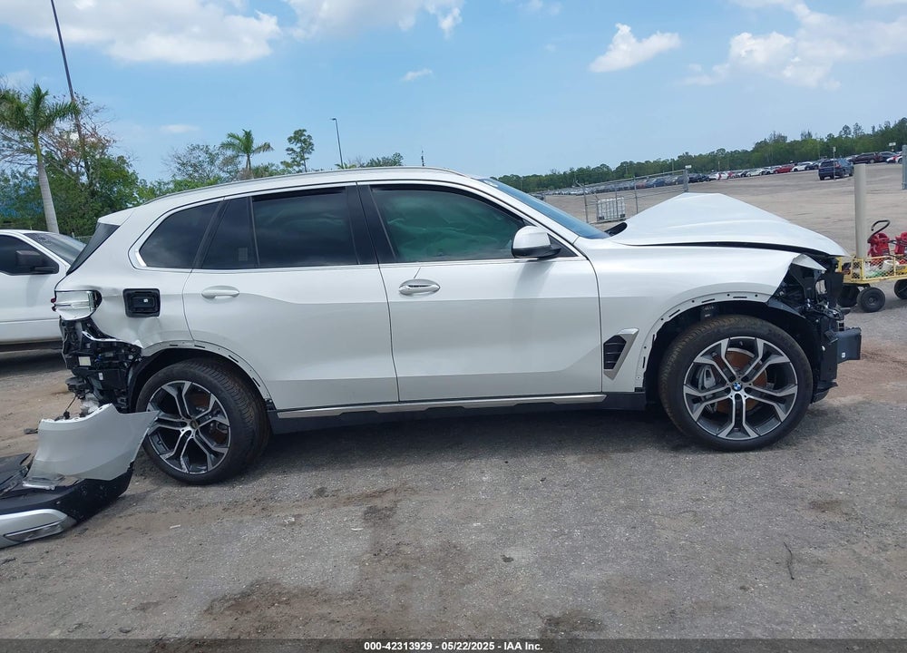 2025 BMW X5 VIN: 5UX13EU07S9X97721