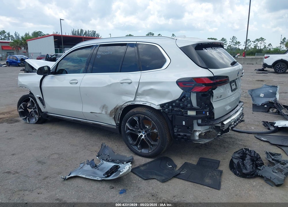 2025 BMW X5 VIN: 5UX13EU07S9X97721
