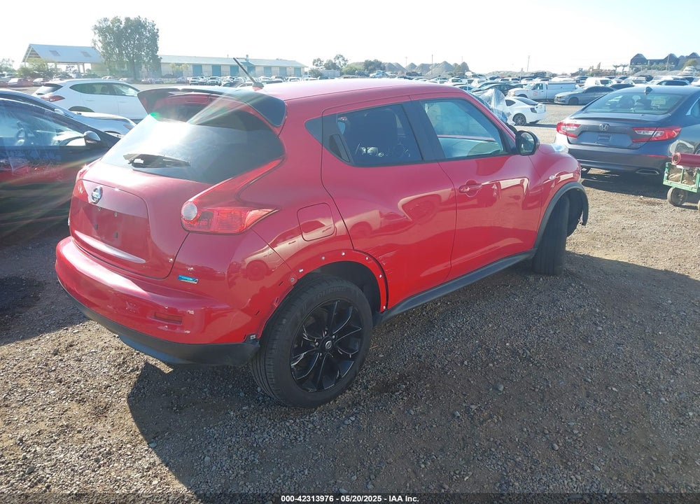 2014 NISSAN JUKE VIN: JN8AF5MR8ET357865
