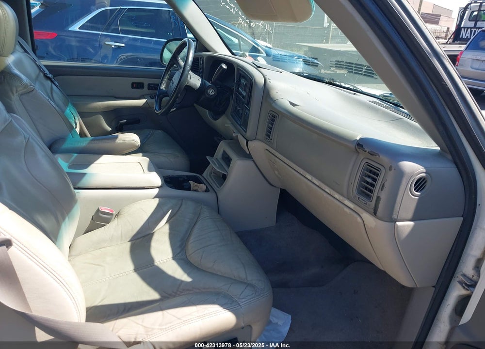 2000 GMC YUKON XL 1500 SLT VIN: 3GKFK16T7YG103164