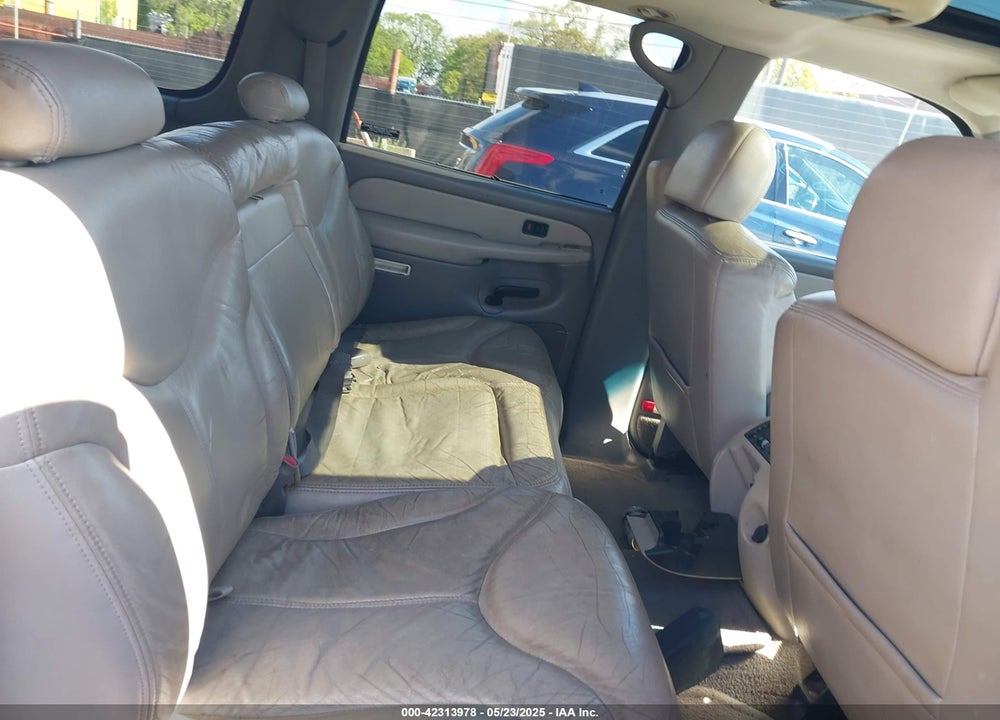 2000 GMC YUKON XL 1500 SLT VIN: 3GKFK16T7YG103164