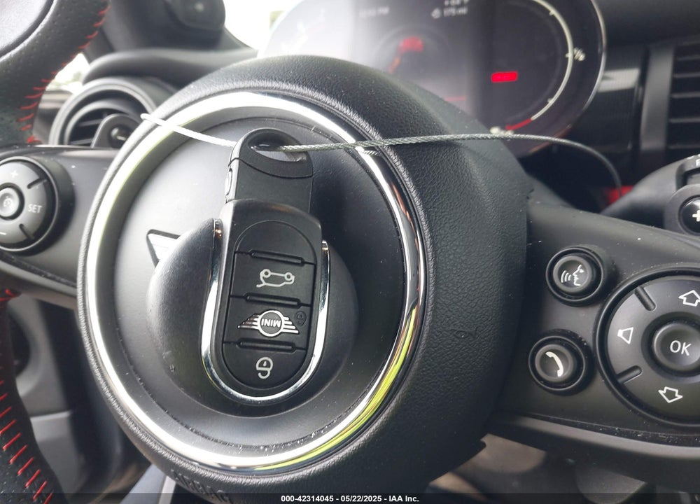 2021 MINI CONVERTIBLE COOPER S VIN: WMWWJ5C06M3M15700