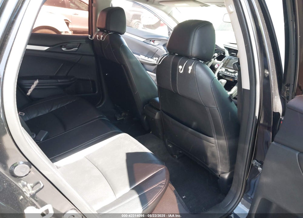 2017 HONDA CIVIC EX-L VIN: 2HGFC1F78HH653647