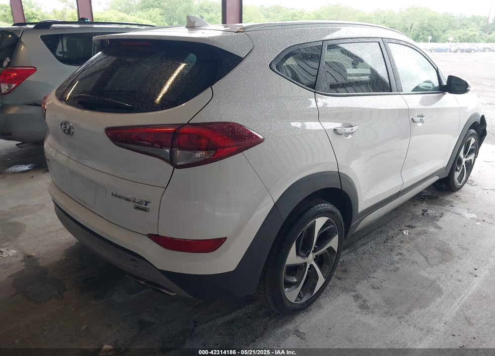 2017 HYUNDAI TUCSON VIN: KM8J3CA28HU299458