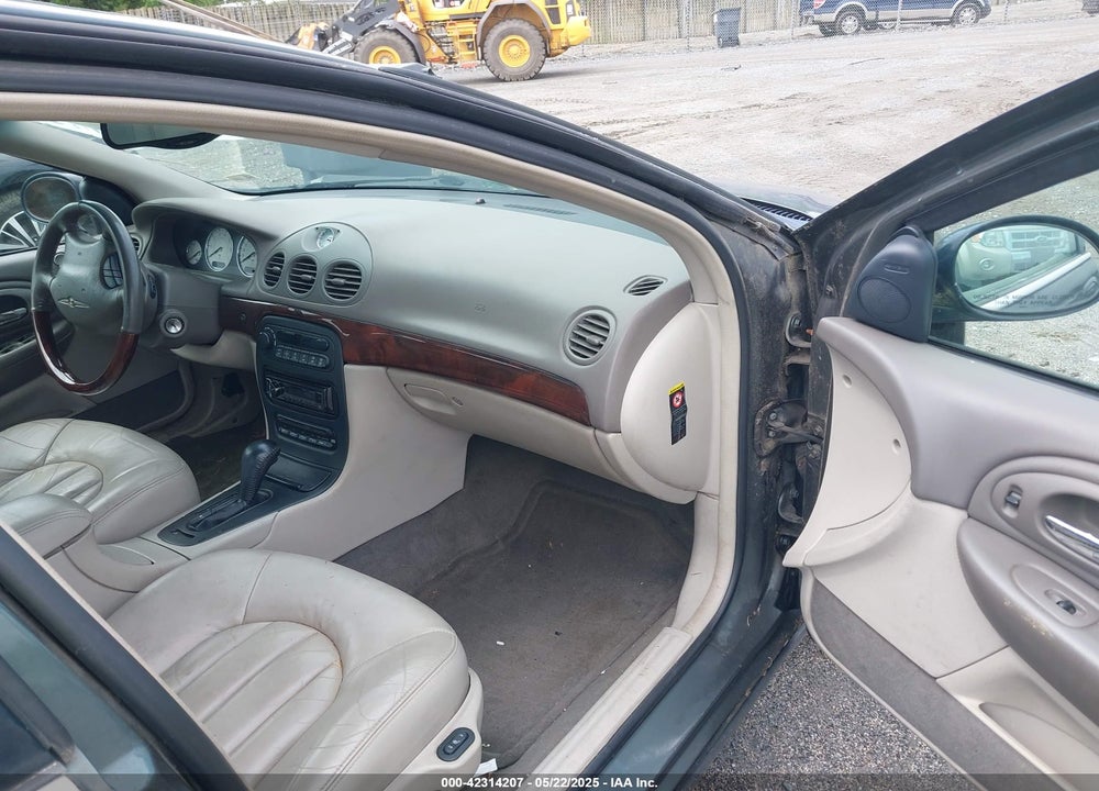 2002 CHRYSLER 300M VIN: 2C3AE66G52H118044