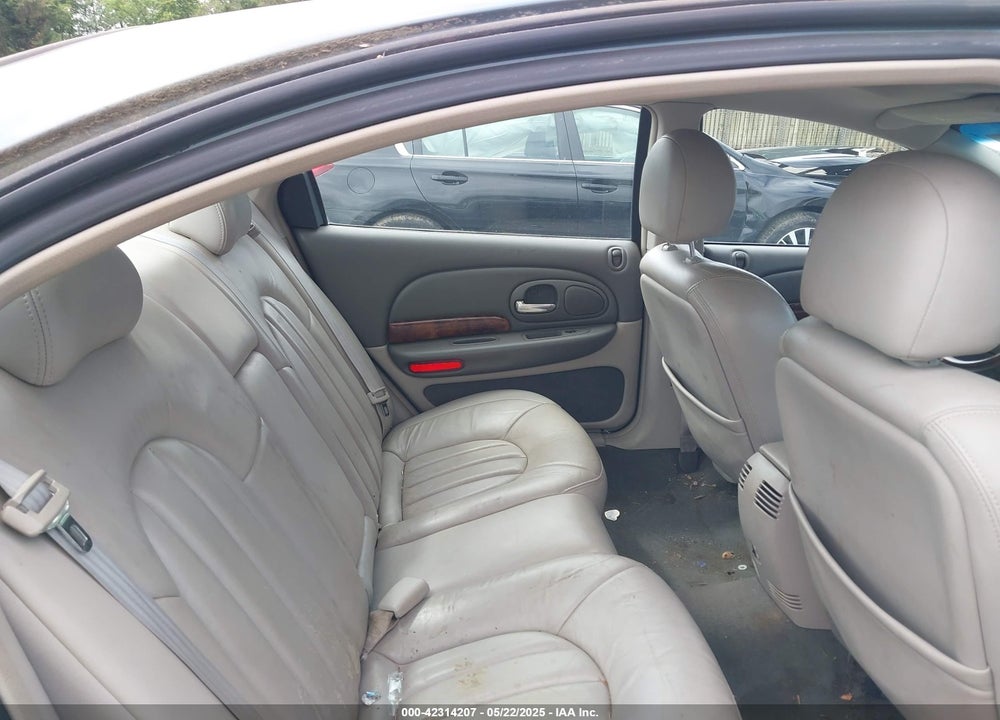 2002 CHRYSLER 300M VIN: 2C3AE66G52H118044