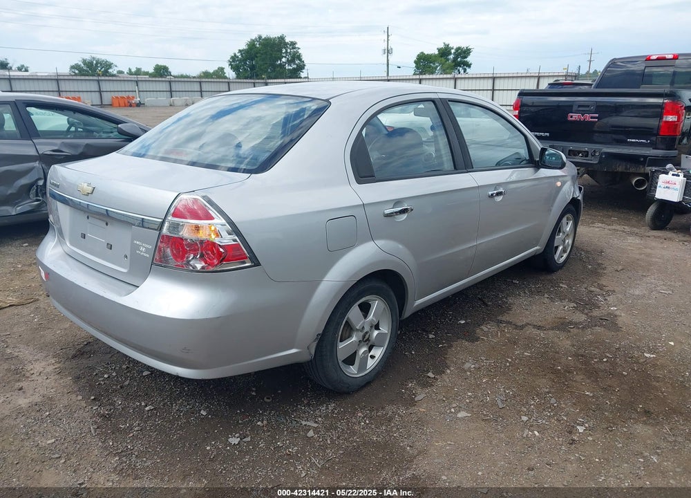 2008 CHEVROLET AVEO LT VIN: KL1TG56678B069082