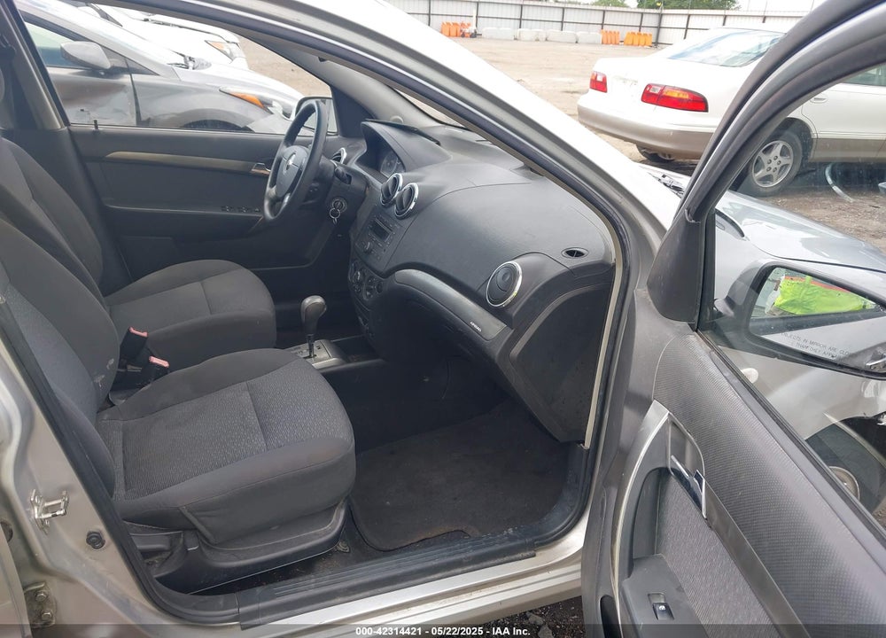 2008 CHEVROLET AVEO LT VIN: KL1TG56678B069082