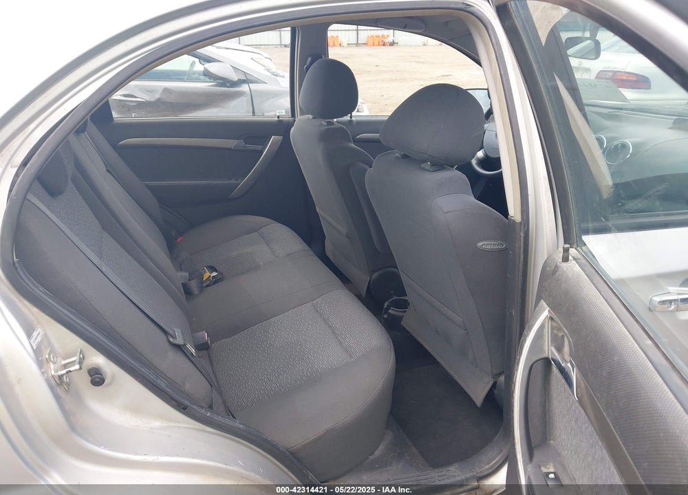 2008 CHEVROLET AVEO LT VIN: KL1TG56678B069082